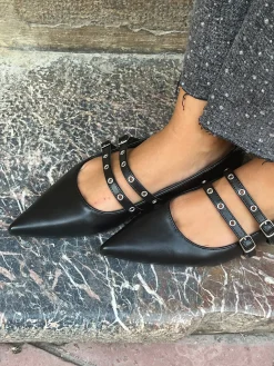 Bailarina negra tachas