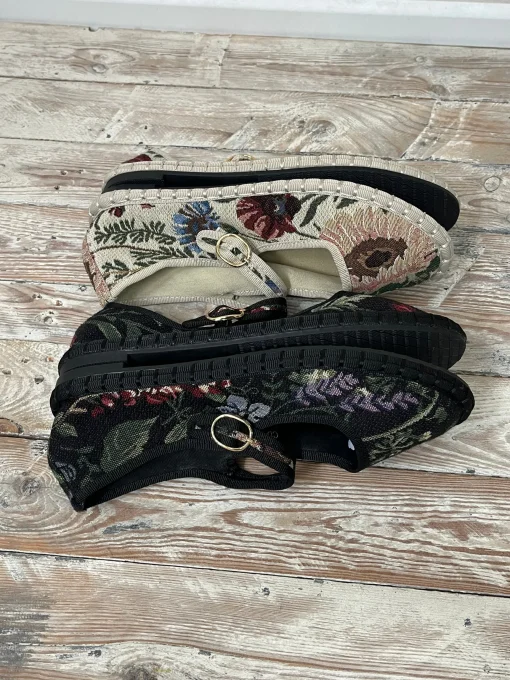 Bailarinas bordadas
