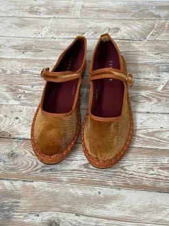 Bailarinas ocre