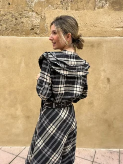 Blusa cuadros volantes