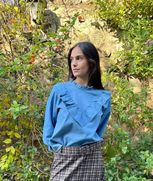 Blusa vaquera volante clara