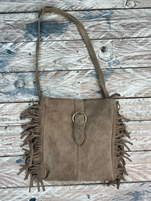Bolso flecos hebilla