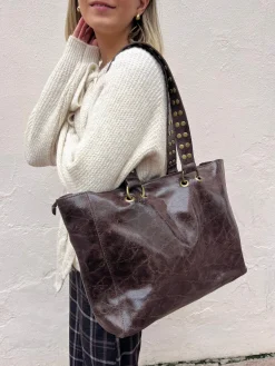 Bolso tachuelas asas
