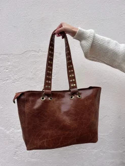 Bolso tachuelas asas
