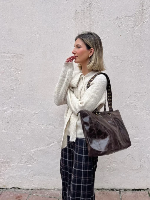 Bolso tachuelas asas