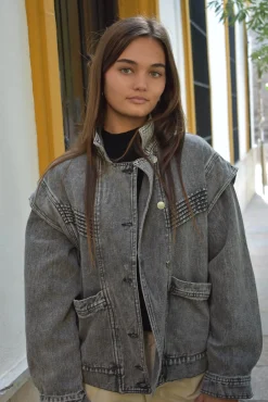 Cazadora gris oversize
