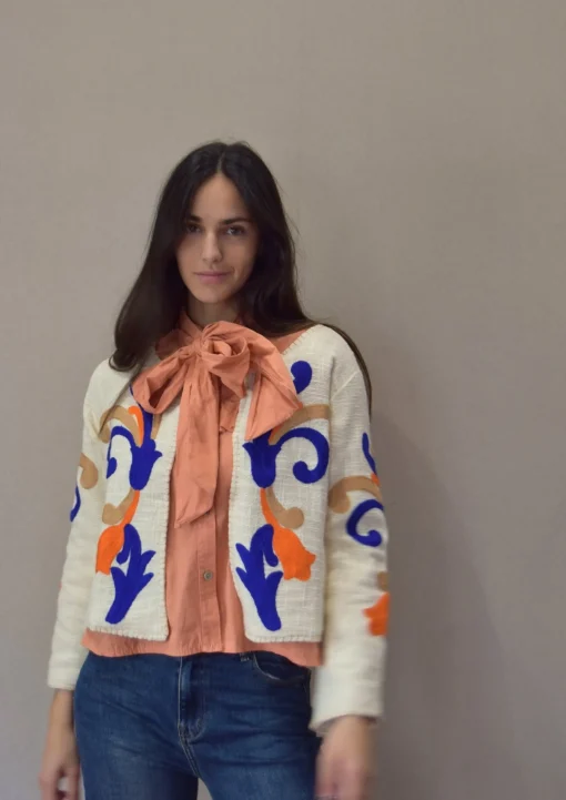 Chaqueta bordada Rosso