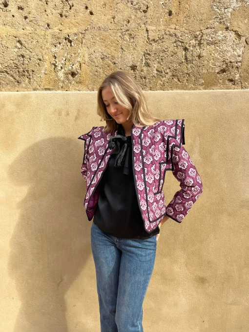 Chaqueta buganvilla estampada