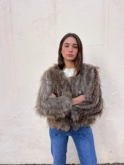 Chaqueta pelo natural crop