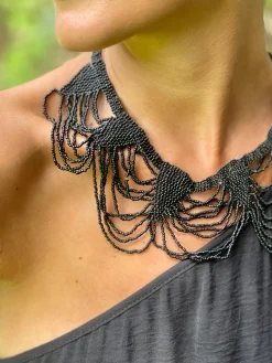 Collar bolas Tani