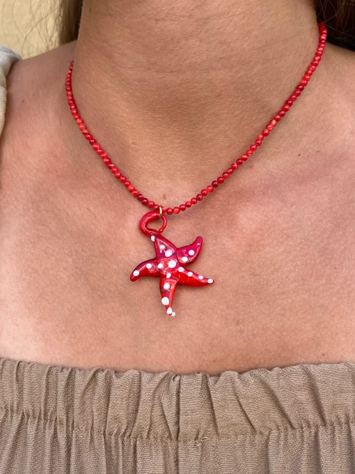 Collar rojo charms