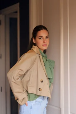 Gabardina corta Camel
