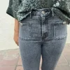 Jeans bolsillos grises