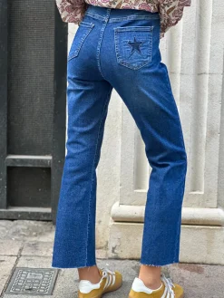 Jeans flare bolsillo estrella