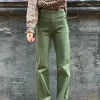 Jeans verde kaki botones dorados