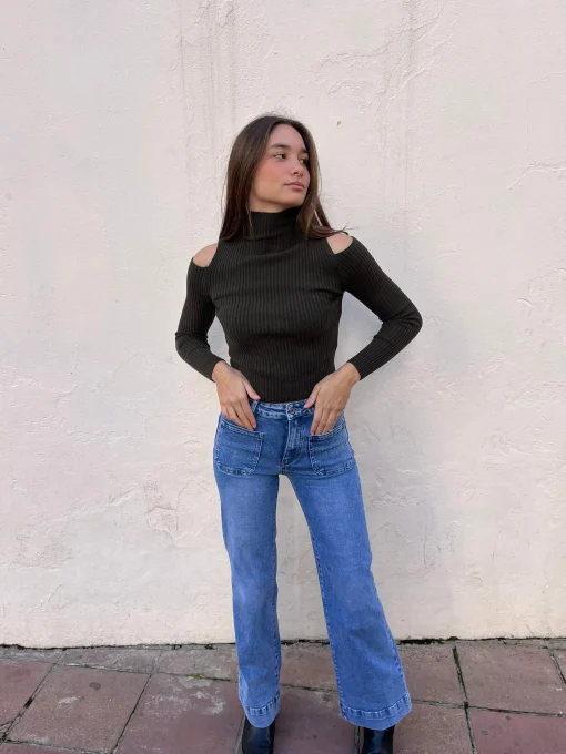 Jersey crop cut out