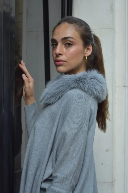 Jersey oversize gris cuello pelo