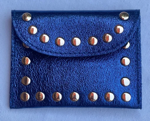 Monedero tachuelas