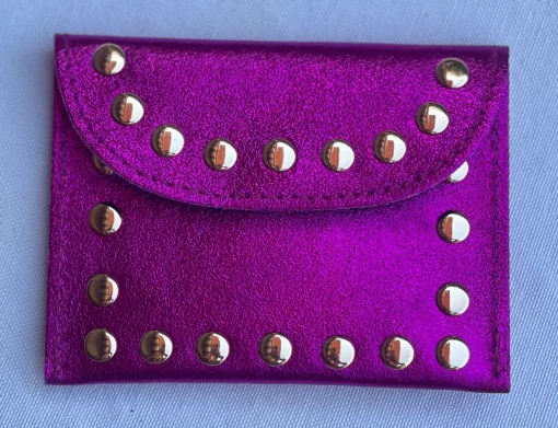 Monedero tachuelas