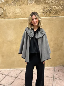 Poncho corto espigas gris
