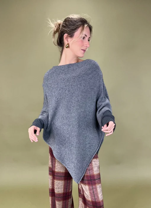 Poncho pico punto