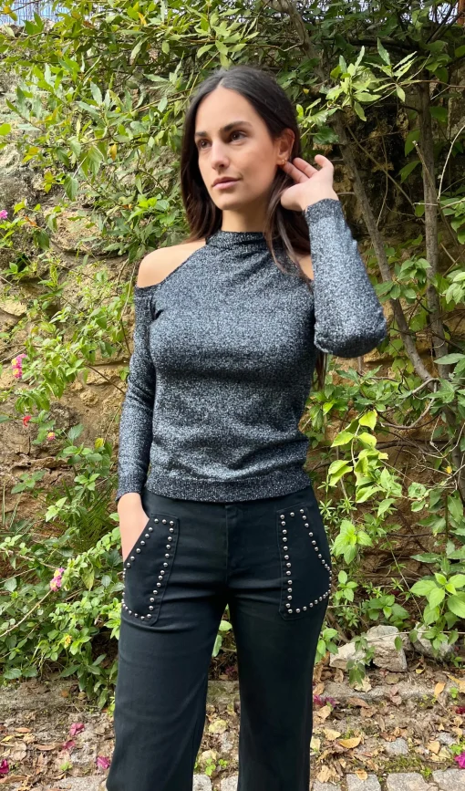 Top glitter hombros descubiertos negro