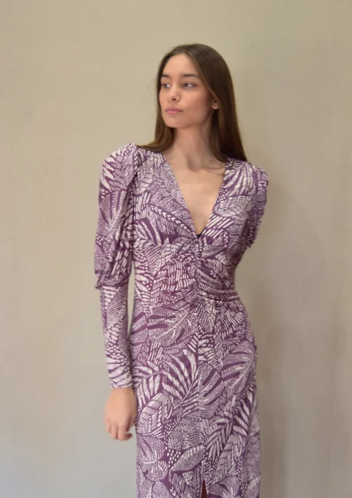 Vestido falda frunce central