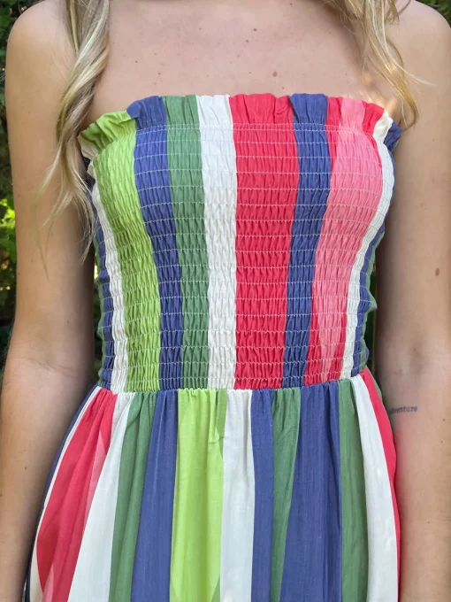 Vestido palabra de honor rayas rombo
